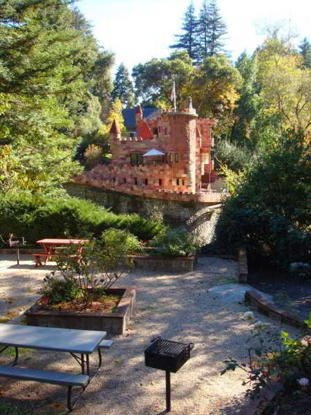 Quality & Santa Cruz Mountains Hotel 2*